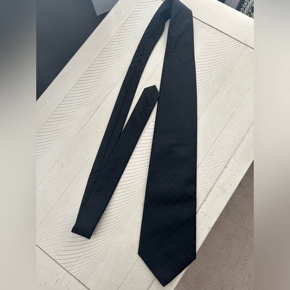 Neck tie